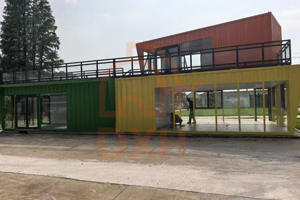 Containe Retail Store